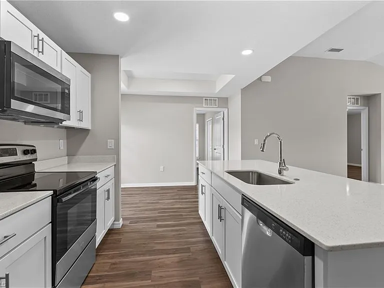 120 Britt Rd — Photo 2