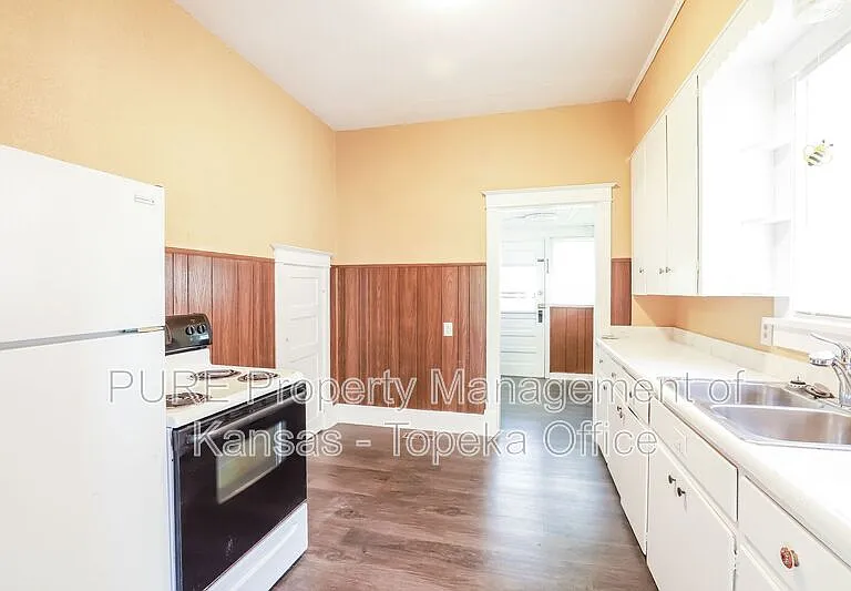 1823 SW 2nd St — Photo 10
