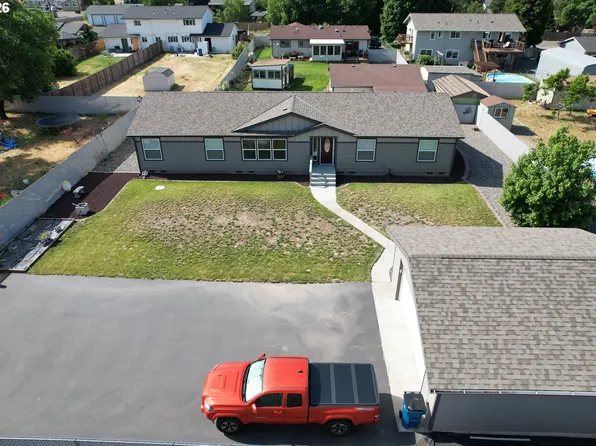 491 Central Blvd #B, Dallesport, WA 98617