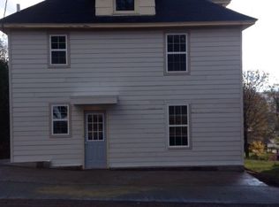 905 Hill St, Hancock, MI 49930