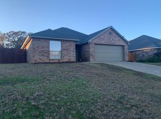 211 Patricia Ct, Tyler, TX 75702