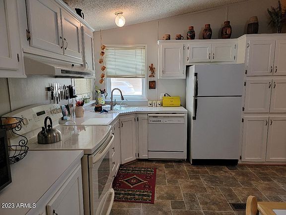 2nd image of 3802 N KANSAS Avenue