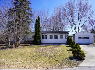 140 Huntley Ave, Saint Albans, VT 05478