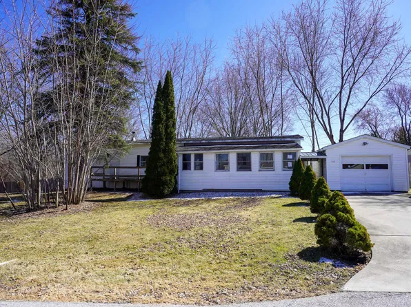 140 Huntley Avenue, St. Albans Town, VT 05478