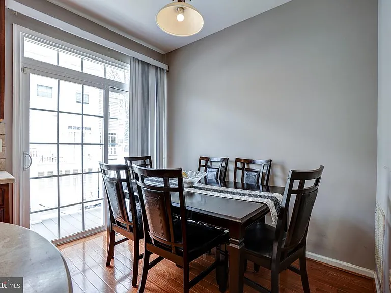4281 S Capitol St SW — Photo 41