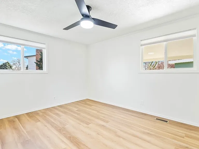 1721 S Raymond St — Photo 4