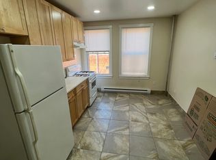 689 Main St, Manchester, CT 06040