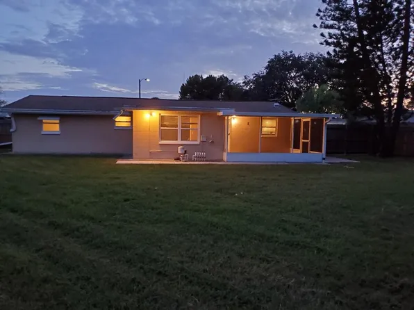 2716 Lawn Pl, Holiday, FL 34691