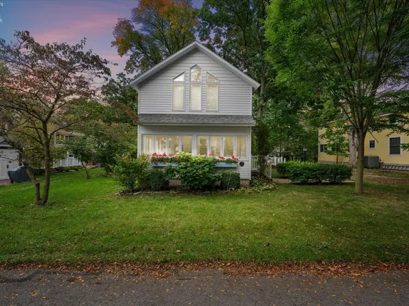 223 Peach Ave, Lakeside Marblehead, OH 43440