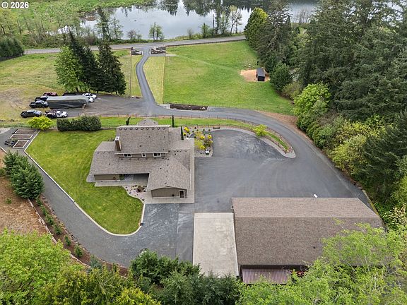 3rd image of 17416 NE Hooper Wollam Rd