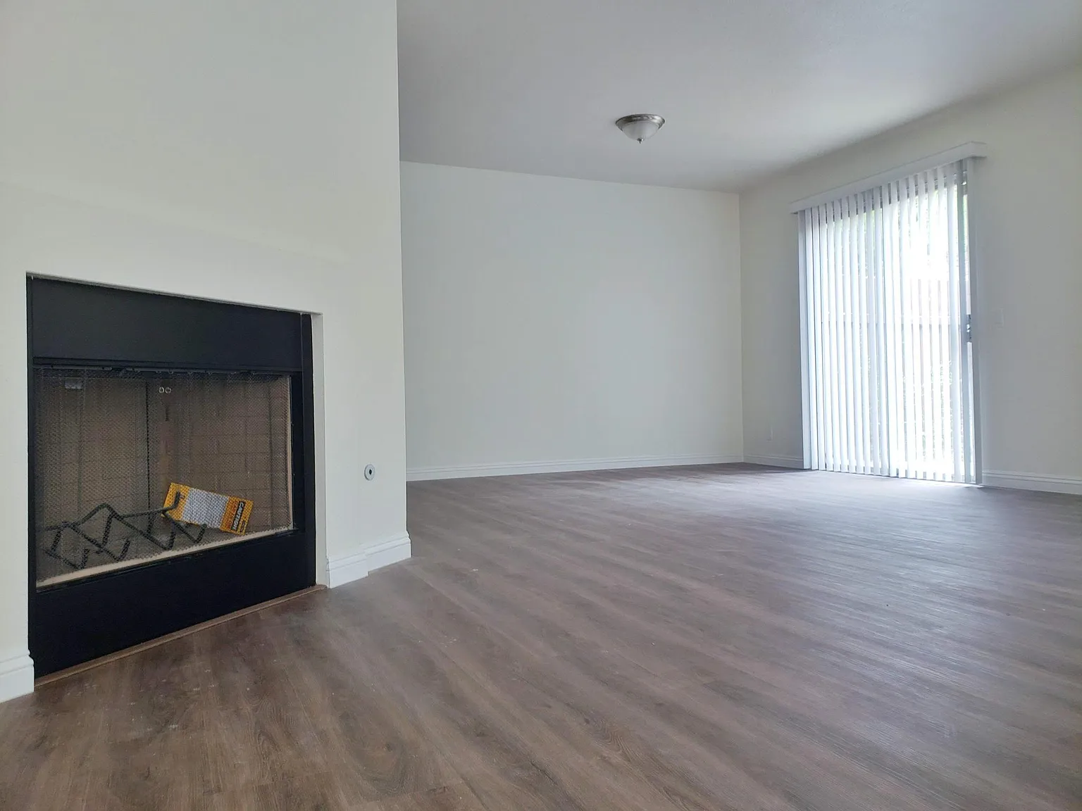 2 bed, 2.5 bath, 1157 sqft, $3,160 — Photo 4