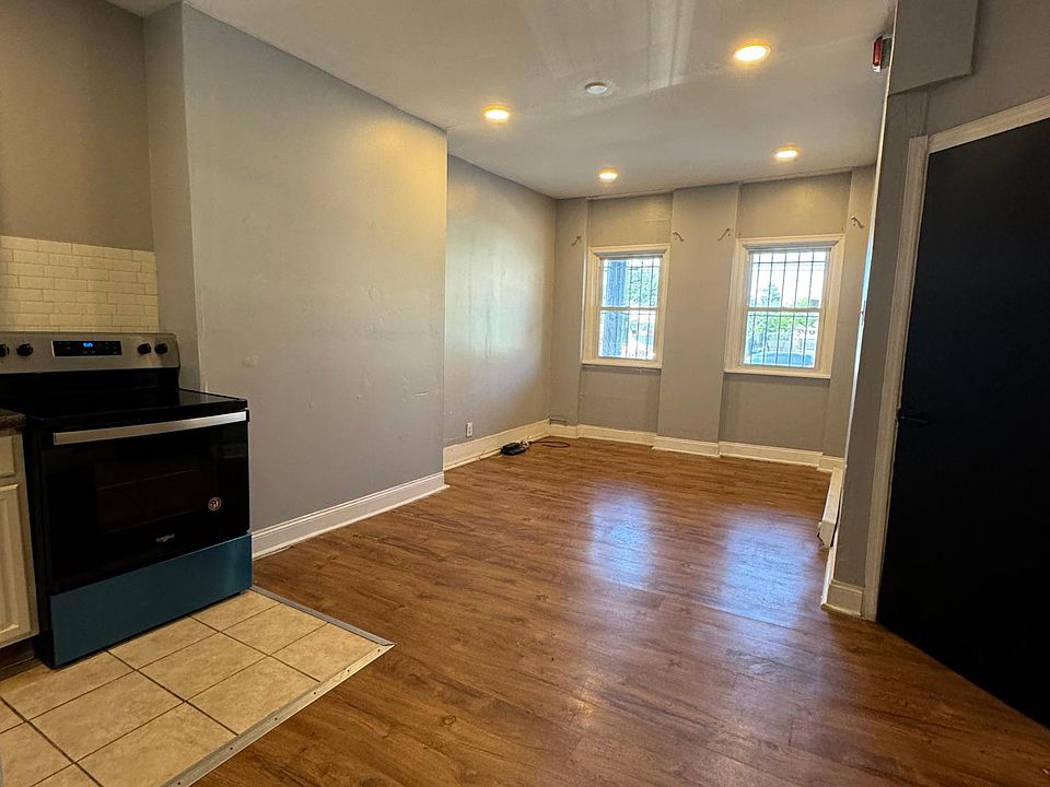 1st image of 891 Belmont Ave #1