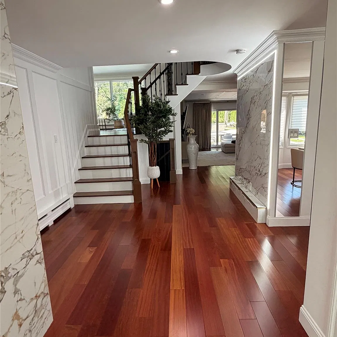 4 bed, 2.5 bath, 2869 sqft, $13,000 — Photo 2