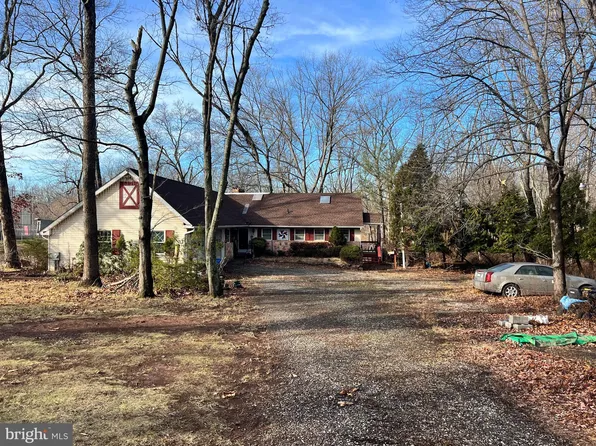 1890 Green Lane Rd, Lansdale, PA 19446