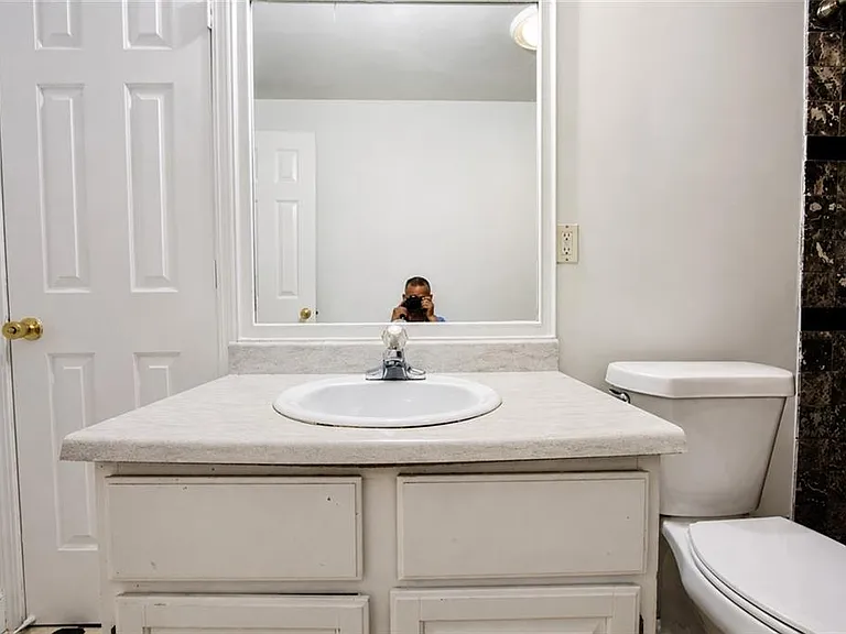 818 Springlake Rd — Photo 47
