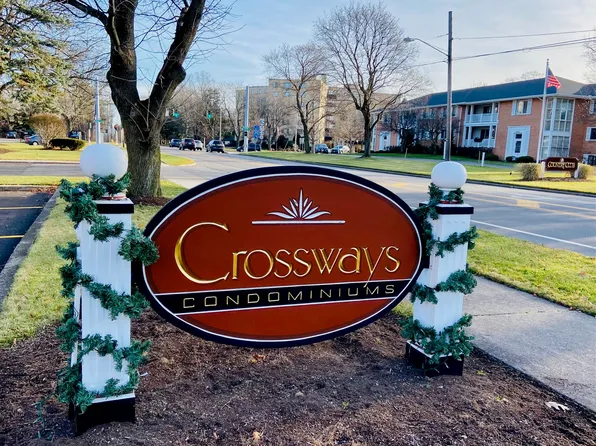 2458 East Ave APT F, Rochester, NY 14610