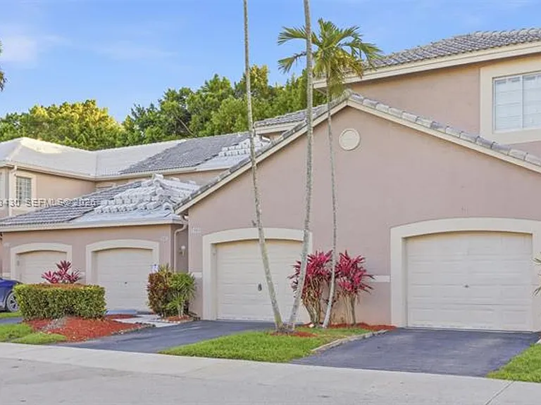 2066 Madeira Dr #Townhouse 2066 — Photo 5