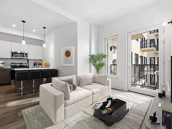 2nd image of 89-25 162nd St #505