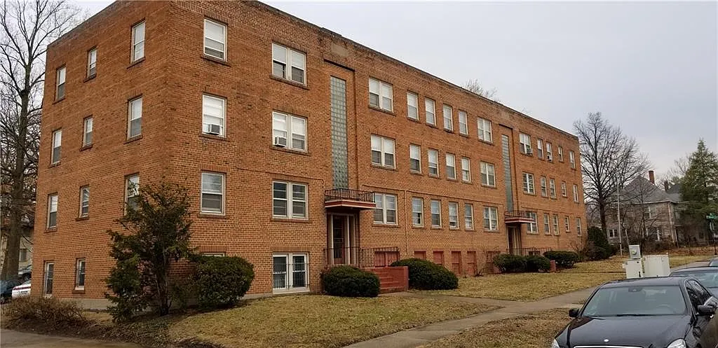 325 S Edward St APT 24 photo 1