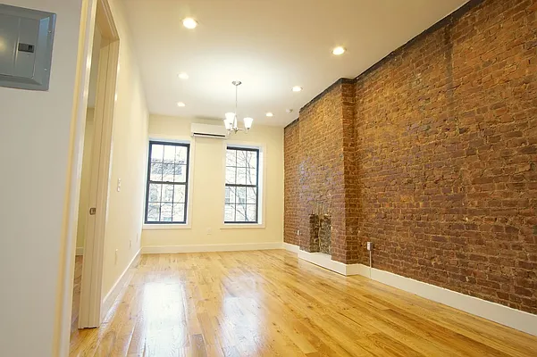 Rented by Lofts and Flats LLC | media 50