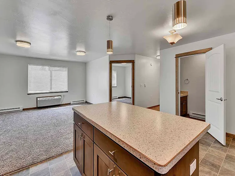 902 Gibbon Rd #2 — Photo 5