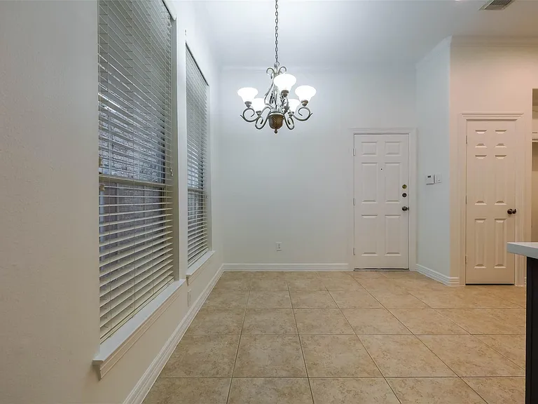 13647 Brookbluff Ln — Photo 17
