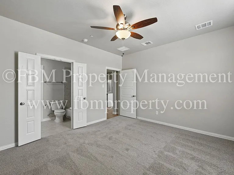2120 Dena Dr — Photo 4
