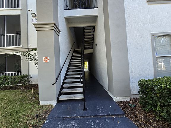 Building entryway