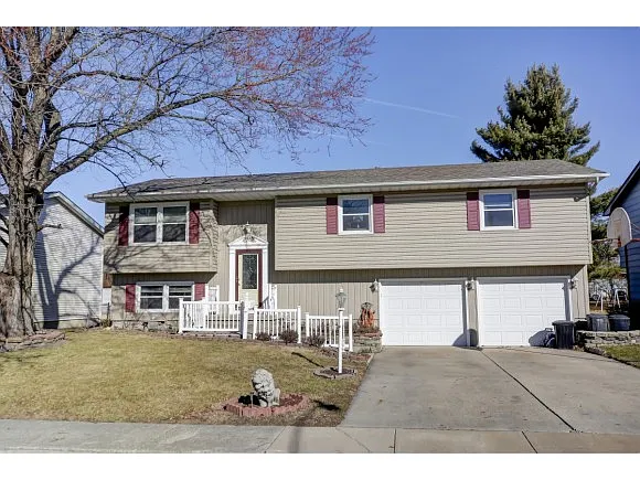 1546 E Winnetka Ave photo 1