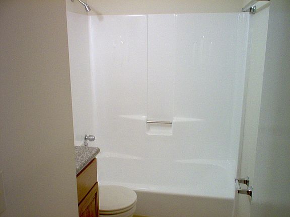 3rd image of 1417 8th St #1