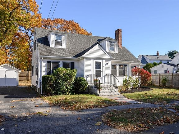 3rd image of 37 Courtland Cir