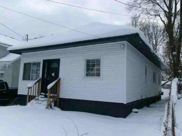 1106 Dickinson St SE, Grand Rapids, MI 49507