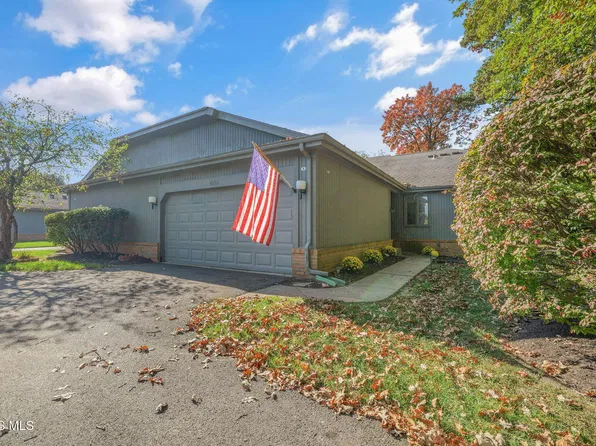 5826 Greenridge Ln #B, Toledo, OH 43615