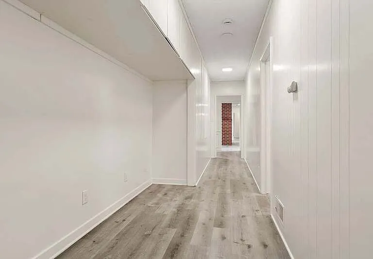 590 N Cambridge St — Photo 26