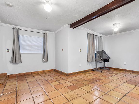 4th image of 1314 N J St #B
