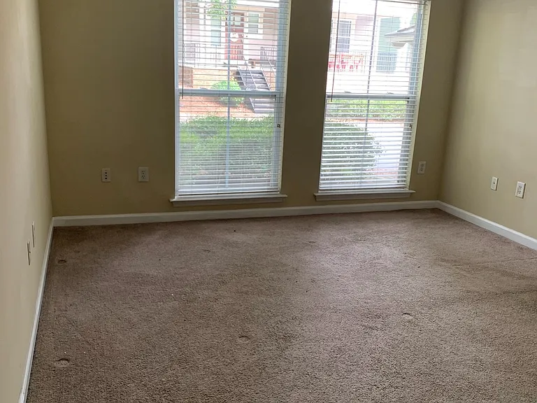 490 Barnett Shoals Rd #425 — Photo 8