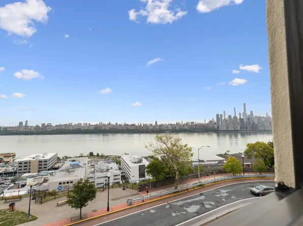 7435 Blvd East image 27 of 31