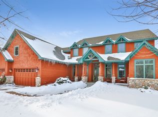 18353 Frontier Pl, Eden Prairie, MN 55347