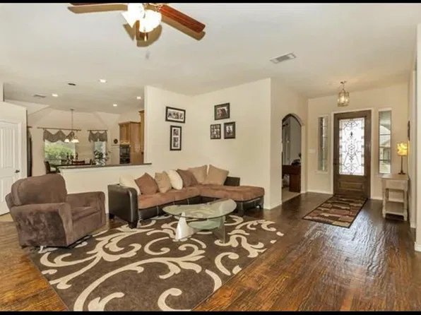 3017 Panhandle Dr, Rockwall, TX 75087