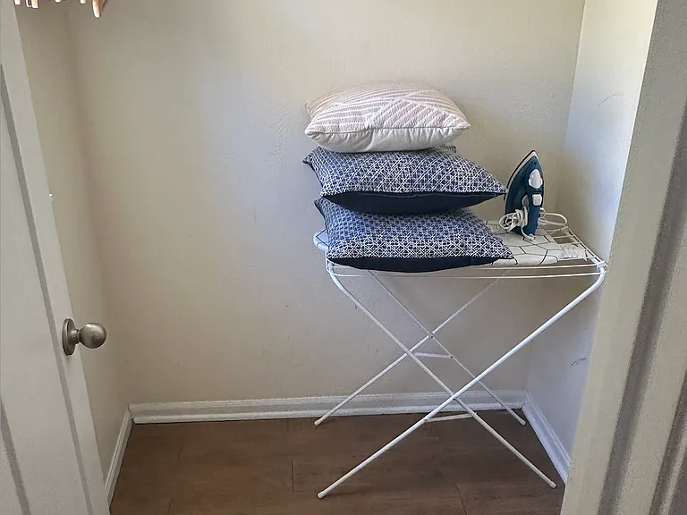 719 E Pleasant St #10 — Photo 6