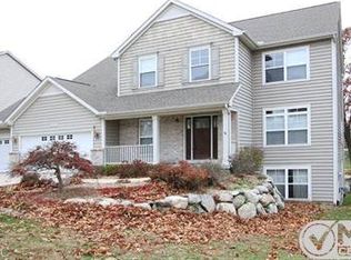 6068 Waters Ridge Ct, Kalamazoo, MI 49009