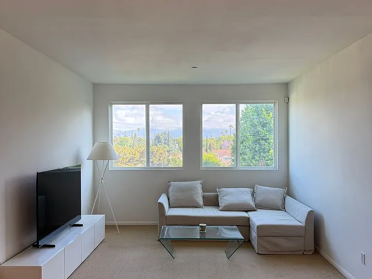 13941 Sherman Way #402 — Photo 11