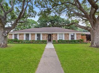 2001 Briar Ln, Richmond, TX 77469