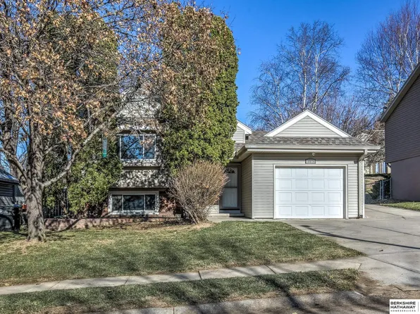 10614 Himebaugh Ave, Omaha, NE 68134