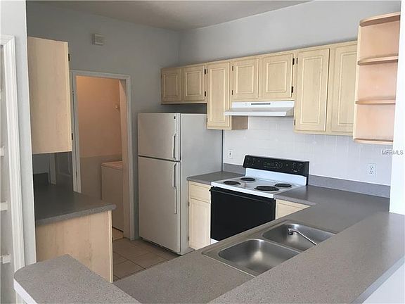 4th image of 8809 Dunes Ct APT 304
