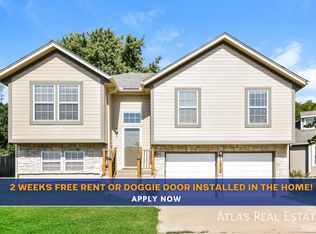 1912 NE Gatewood Dr, Lees Summit, MO 64086