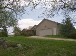 596 County Road H, Mount Horeb, WI 53572