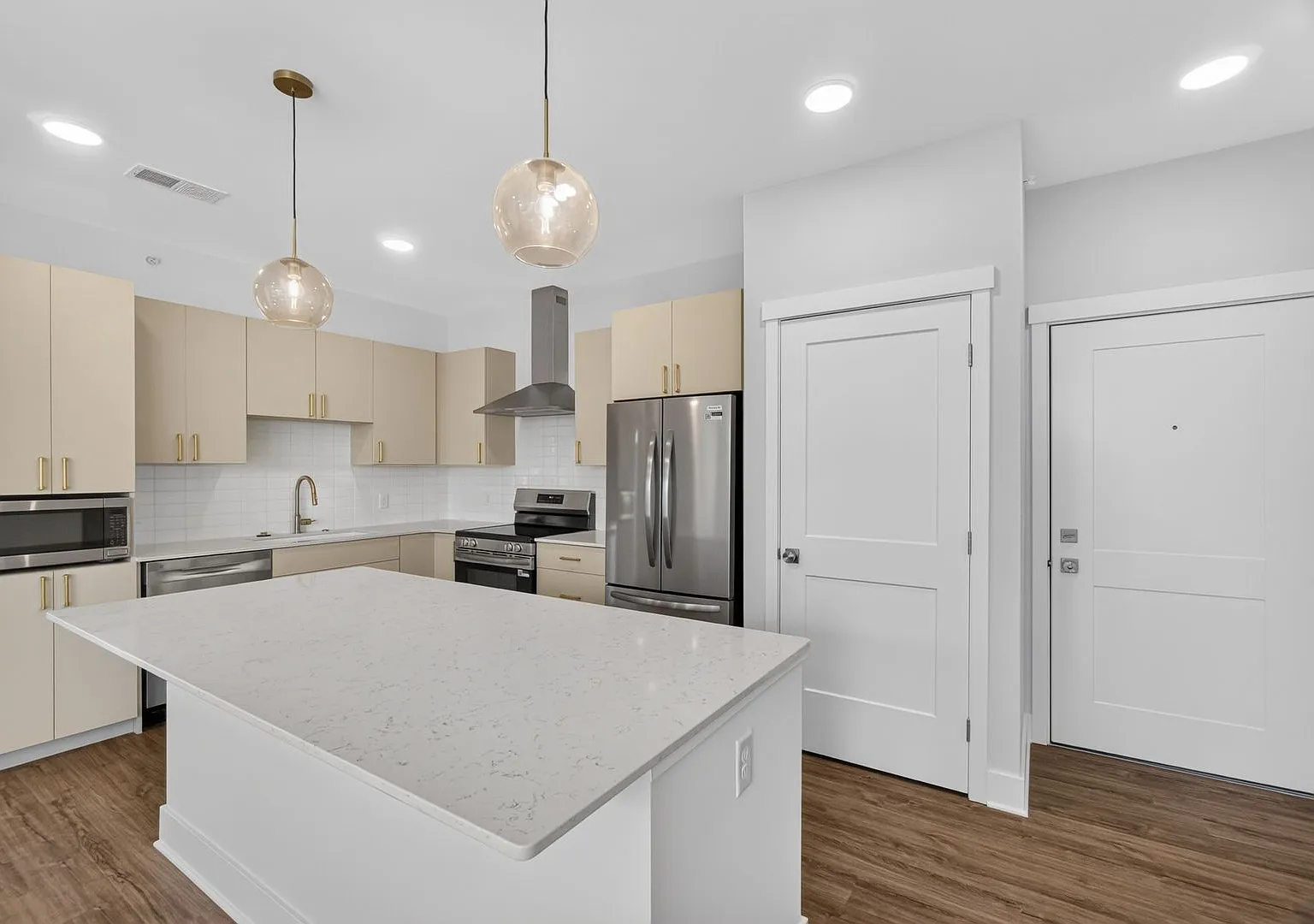 Carver Street Apartments — Photo 2