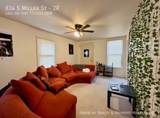 834 S Miller St #2R, Chicago, IL 60607