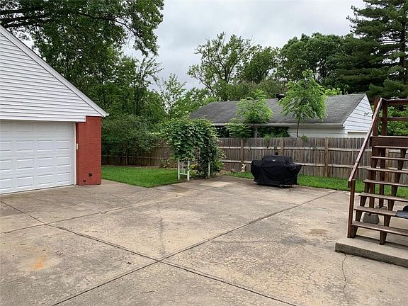 4th image of 2363 Clover Crest Dr
